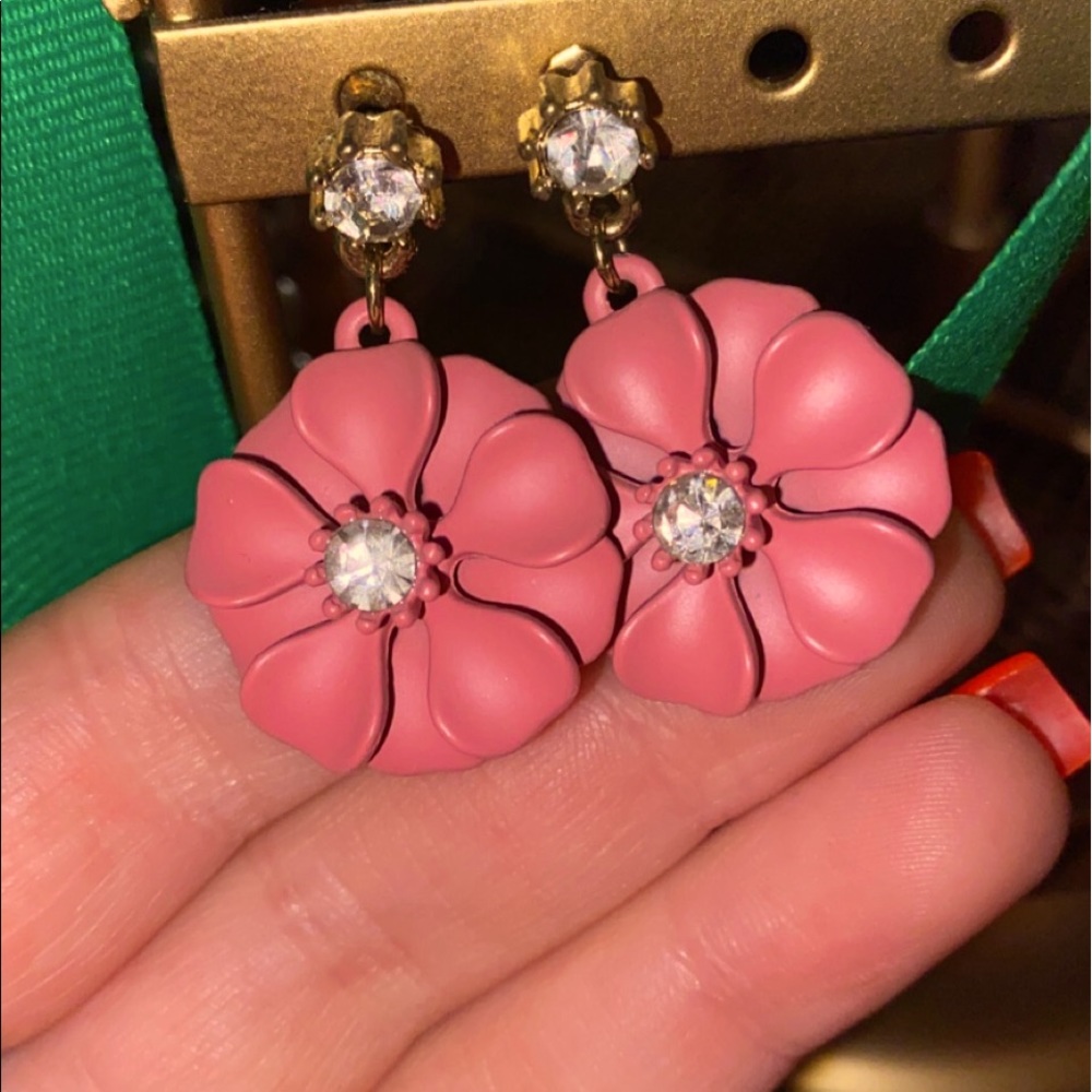 DANGLE FLOWER EARRINGS (NEVER WORN)(Y2K and 90’s)